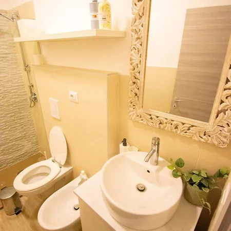 Meda's House - Cozy Modern Flat Apartamento